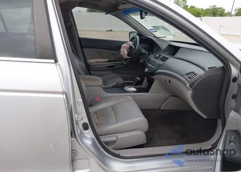 2010 Honda Accord 2.4 Ex-L из США, поврежденный, VIN 1HGCP2F80AA110013